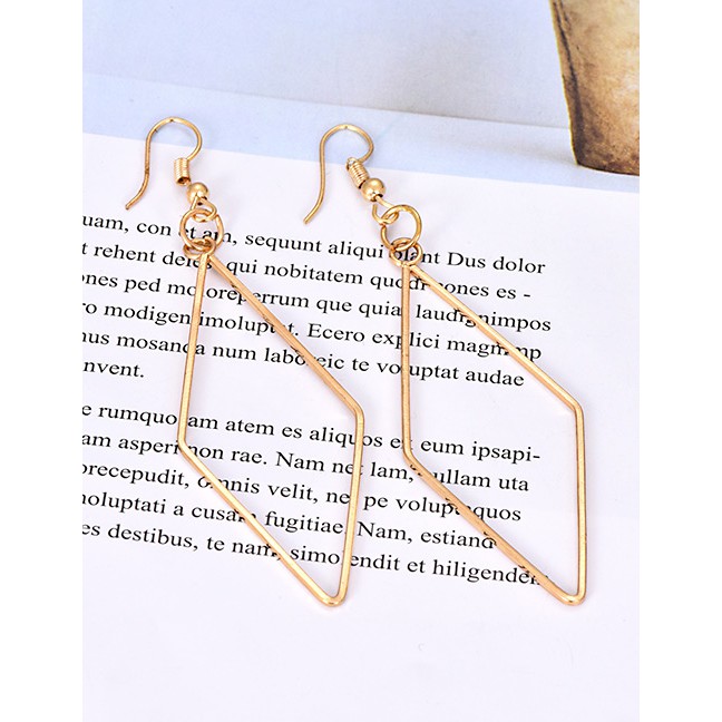 LRC Anting Set Fashion Wine Red Alloy Moon Tassel Earrings Stud Earrings Set F47831