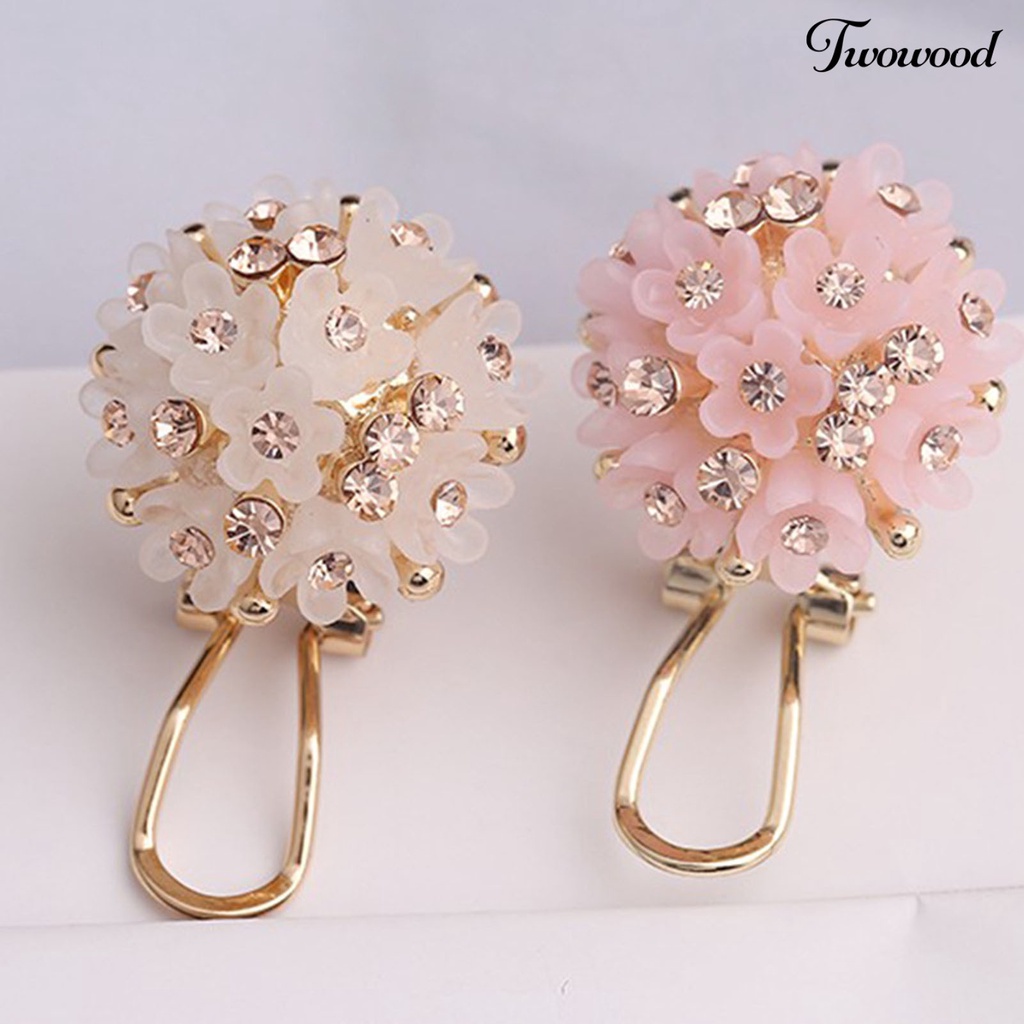 Twowood 1 Pair Earrings Anti-fade Compact Resin Strong Construction Flower Ball Women Earrings Party Supplies