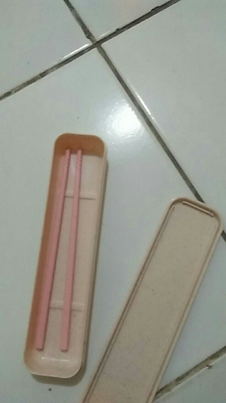 Set Peralatan Makan Gandum 3 In 1 (ada Kotak)