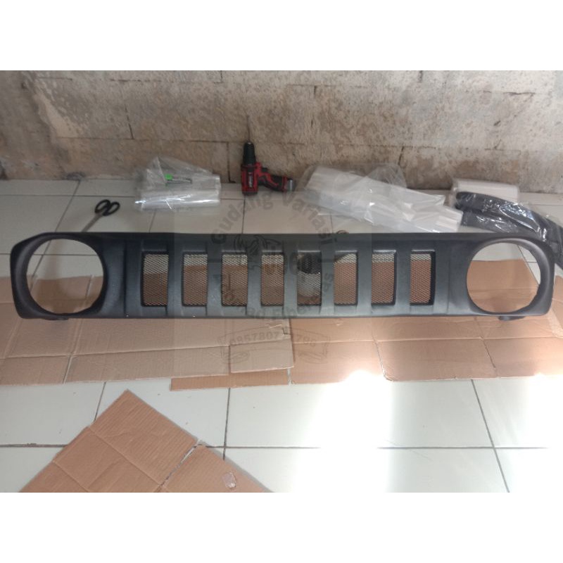 GRILL TAFT LAMA LAMPU BULAT