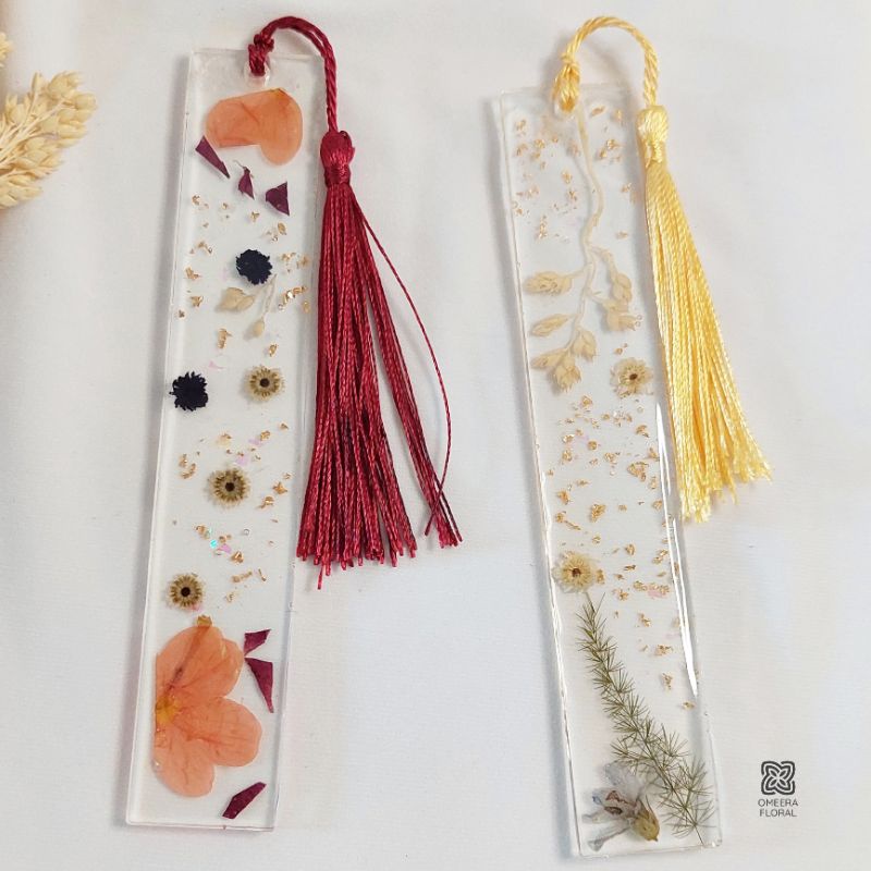 

Omeera Floral Bookmark Pembatas Buku Resin
