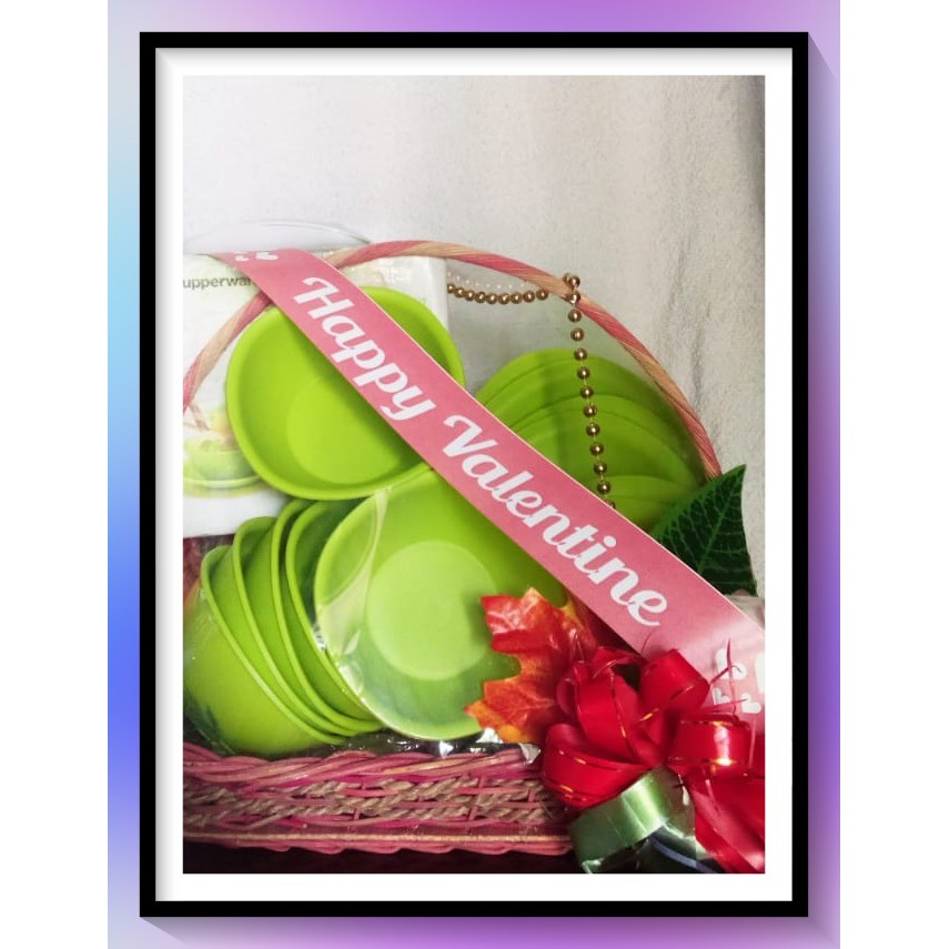 

Premium Product Best Quality Parcel Hadiah Parcel Seserahan Parcel Kado Parcel Tupper Sweet Blossom