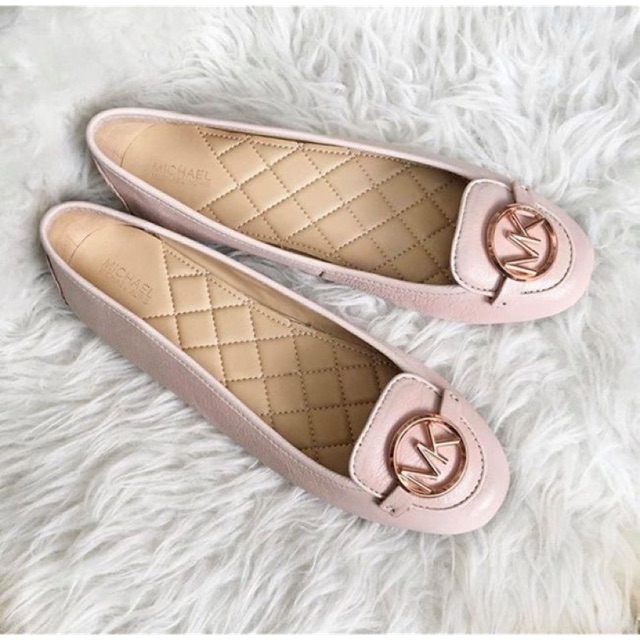 MK Lillie Shell Pink Size 8