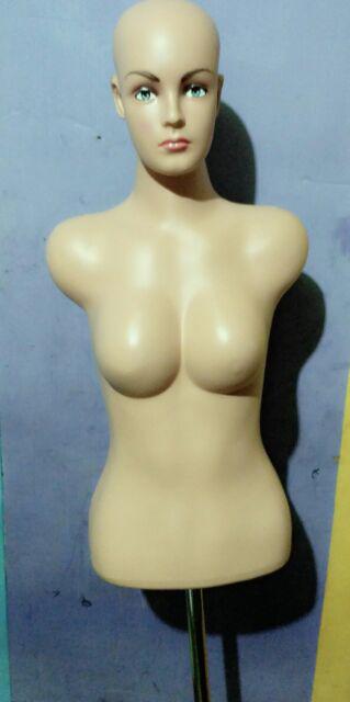 Manekin Gamis Torso Cewek Dan Kaki Besi Via Jne Trucking