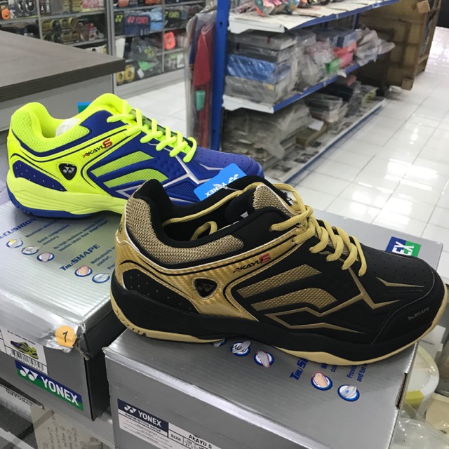 Sepatu badminton yonex akayu S