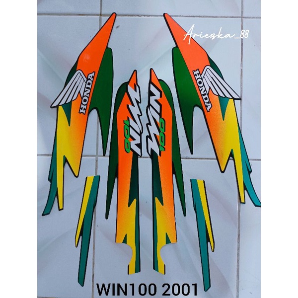 Striping Stiker Honda win100 tahun 2001 2002 / lis bodi motor win 100 2001