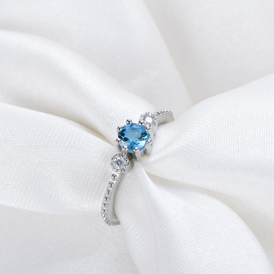 Cincin Berlian Aquamarine 3 Warna Bahan Titanium Steel Untuk Wanita