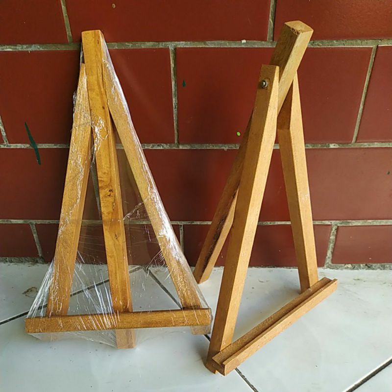 easel/standlukis