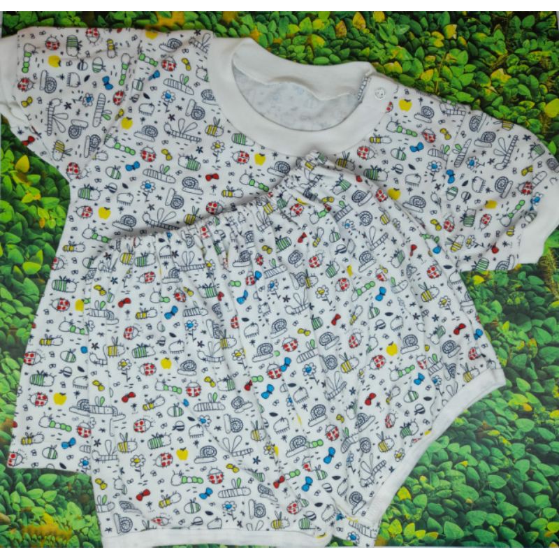 Stelan Baju Bayi Lengan Pendek Motif Kancing Samping+Celana Pendek no.20-24