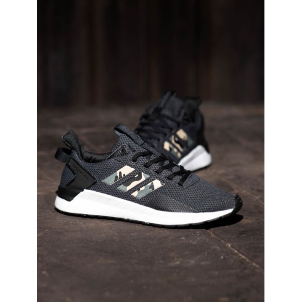 Adidas Running Questar Ride Black Camo Original Made Indonesia / Sepatu Adidas Original Pria