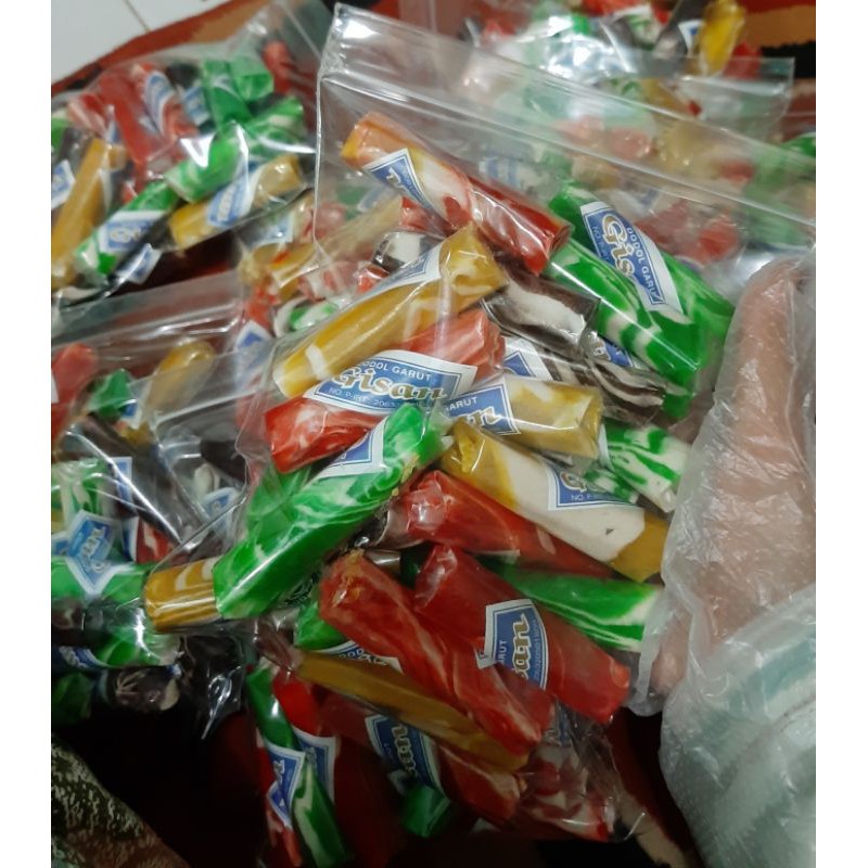 

dodol garut zebra atau dodol garut pelangi