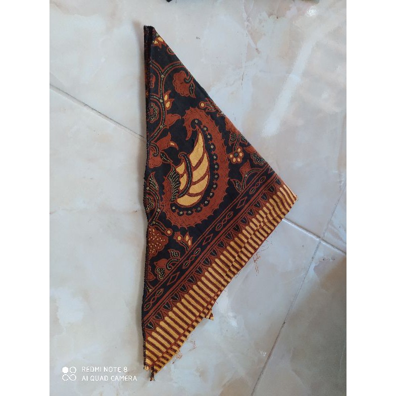 Iket kepala batik alusan