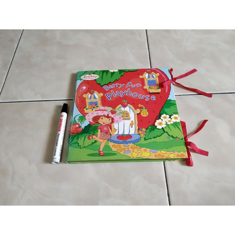 buku pop up strawberry shortcake berry fun play house