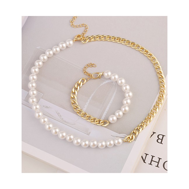 LRC Kalung - Gelang Fashion Golden Chain Pearl Bracelet