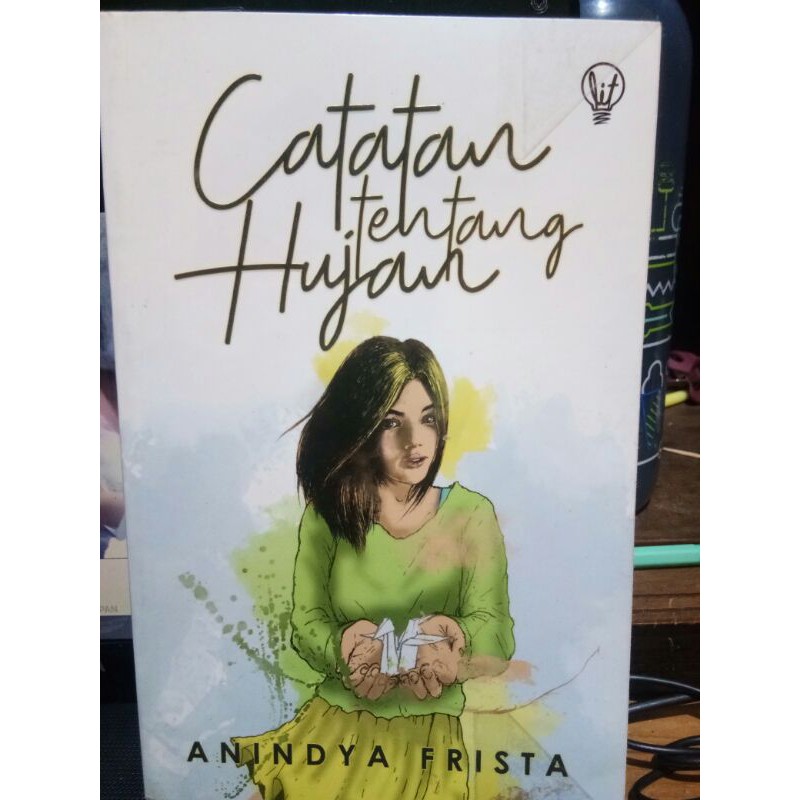 NOVEL CATATAN TENTANG HUJAN BEKAS PRELOVED