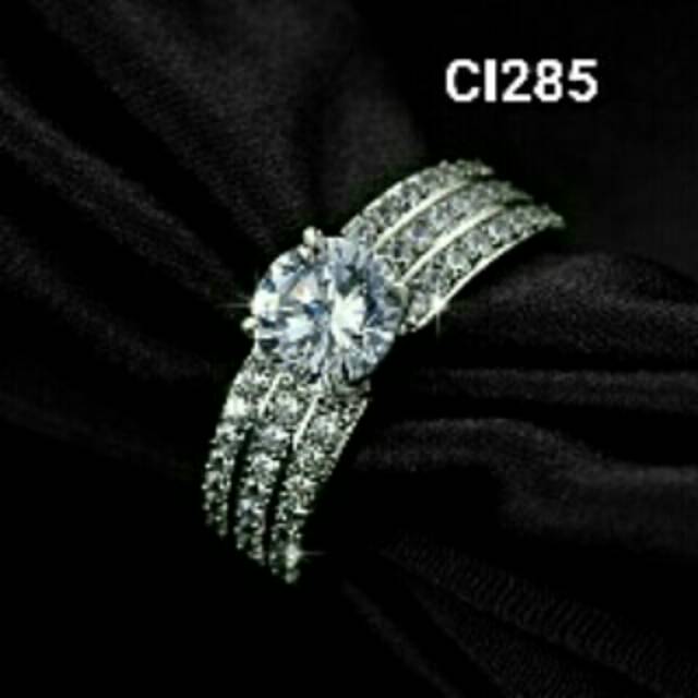 Cincin silver 925 dengan berlian buatan CI285