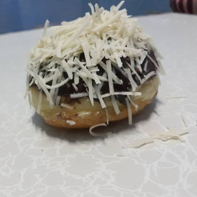 

Donat coklat keju