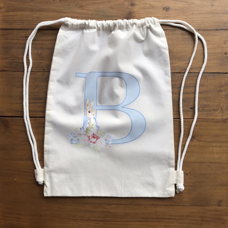 Tas Serut Dengan Inisial Tema Peter Rabbit