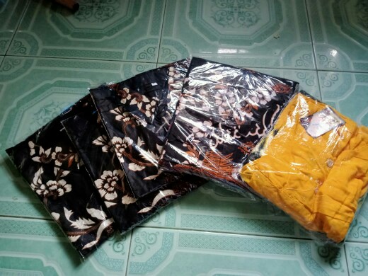 Gurdo Pari Kemeja Batik Pria Reguler Fit Lengan Panjang Modern Ori By Kharis Motif Roda Gila