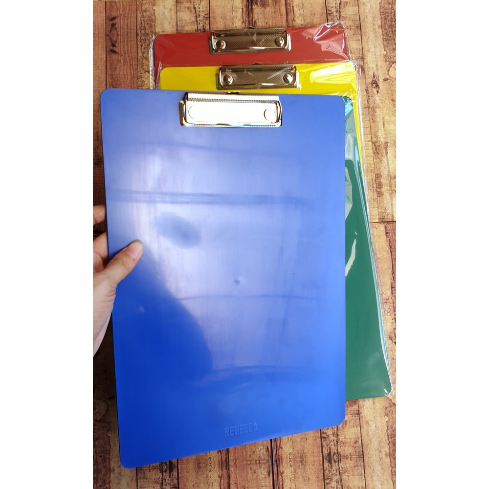 Clipboard F4 Rebecca Plastik Tebal - Papan Alas Ujian Ukuran Folio - Non Tekstur