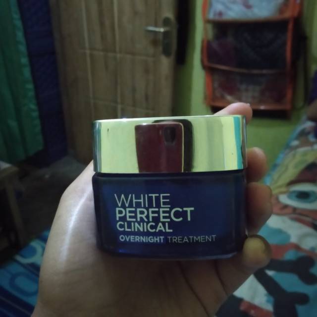 L'oreal white Perfect clinical night cream