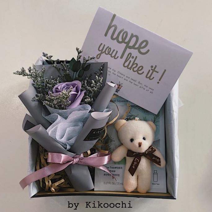 

Kikoochi Abby - Hadiah Kado Ulang Tahun Wanita Istri Anniv Wisuda Cewe Kode 687