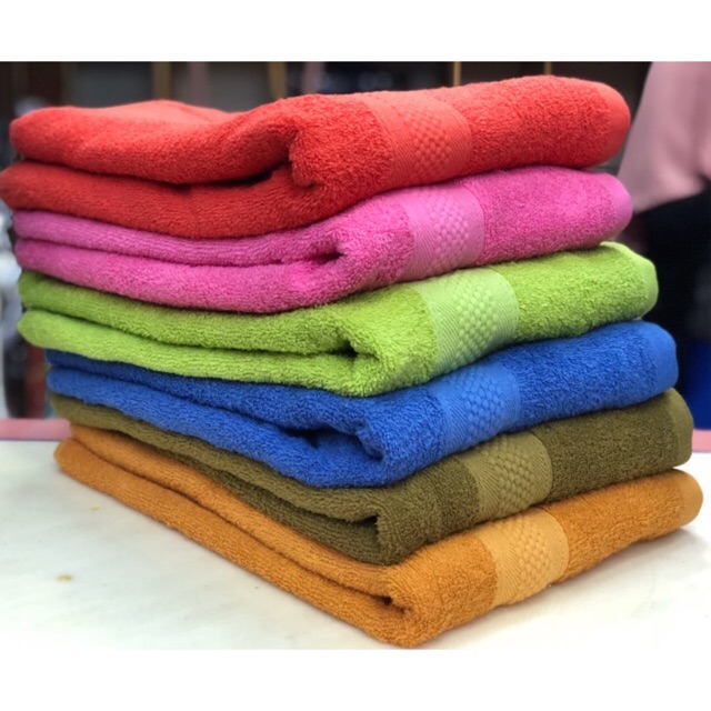 Handuk Mutia Ukuran 70 x 140