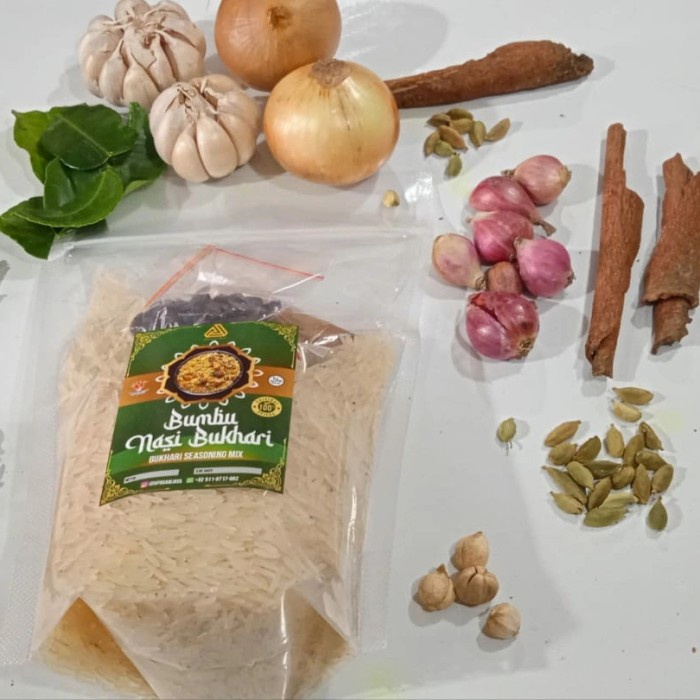 

Beras basmati dan bumbu nasi bukhari spesial