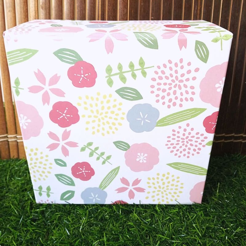 

Paper Gift Box Tebal perekat magnet / Kotak Kado Persegi - Pink
