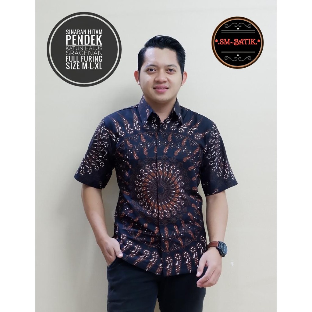 SINARAN HITAM SM BATIKSOLOAMANAH BAJU KEMEJA BATIK SOLO PRIA LENGAN PENDEK PANJANG LAPIS FURING ATASAN PREMIUM MODERN RAJASWA SEJAGAD SEKARTAJI SEMAR PUTIH SUKET SEGORO TRUNTUM IRENG UWER UNGU WAHYU TUMURUN WIBOWO ABU WIBOWO COKLAT WISAKA WISANGGENI WULU