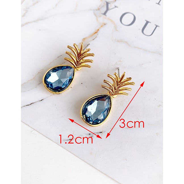 LRC Anting Tusuk Fashion Alloy Diamond Shaped Pineapple Shape Earrings F73787