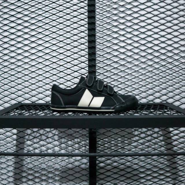 Macbeth Eliot Black Cement Velcro Original