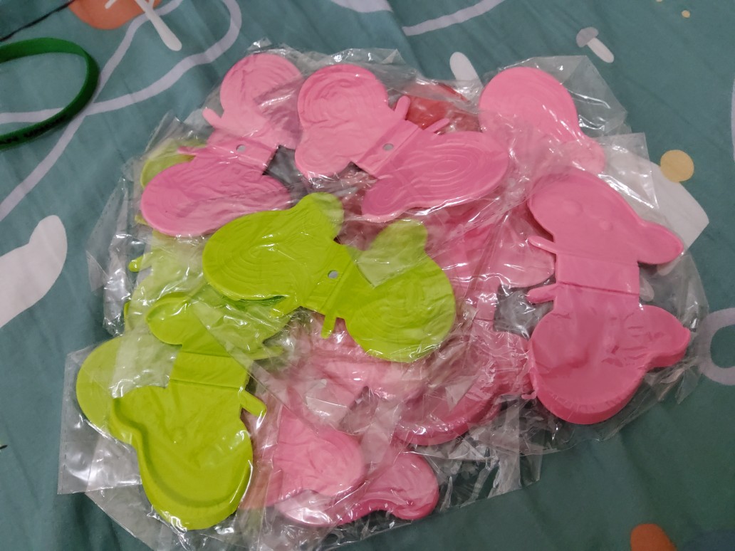 [kn] 2 Pcs Kupu-kupu Berbentuk Silicone Anti-melepuh Alat Dapur Isolasi Pelat Klem Klip