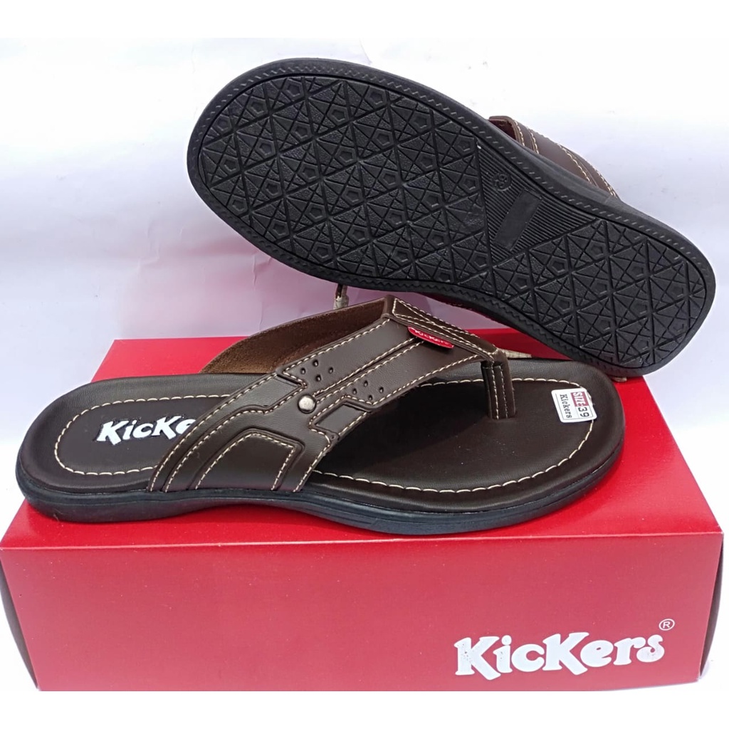 Sandal pria jepit kickers kulit sintetis casual original kasual slide dewasa cowok terbaru murah keren kekinian berkualitas gratis ongkir COD