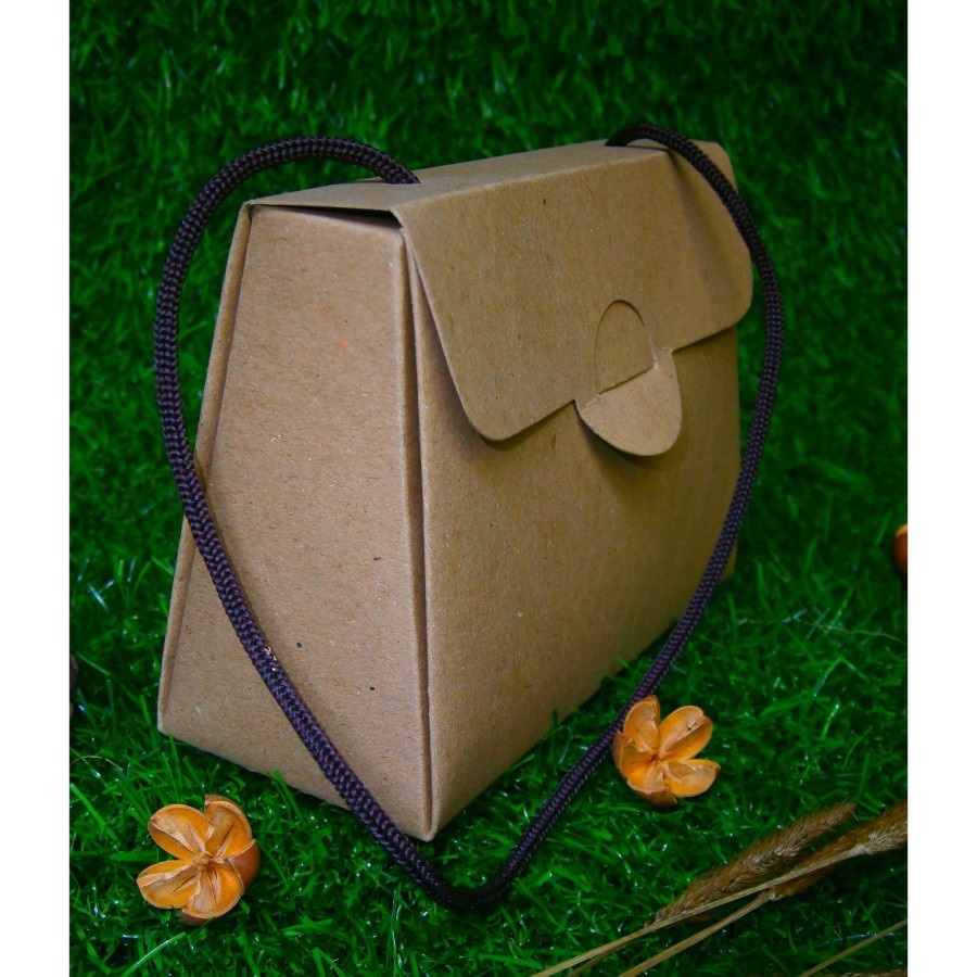 

paper bag tali kotak souvenir gift box kotak kado hampers packaging tas kertas mini kardus kemasan