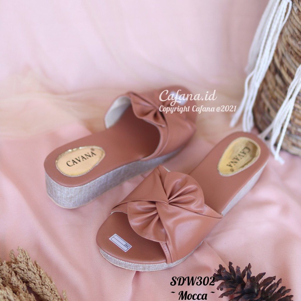 Wedges Wanita Acelin SDW302