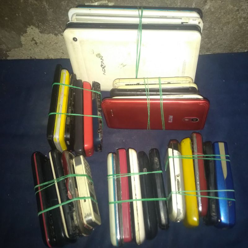 hp rongsok 30 unit campur sesuai foto tablet + android + jadul cina + jadul Nokia jual borong gak di