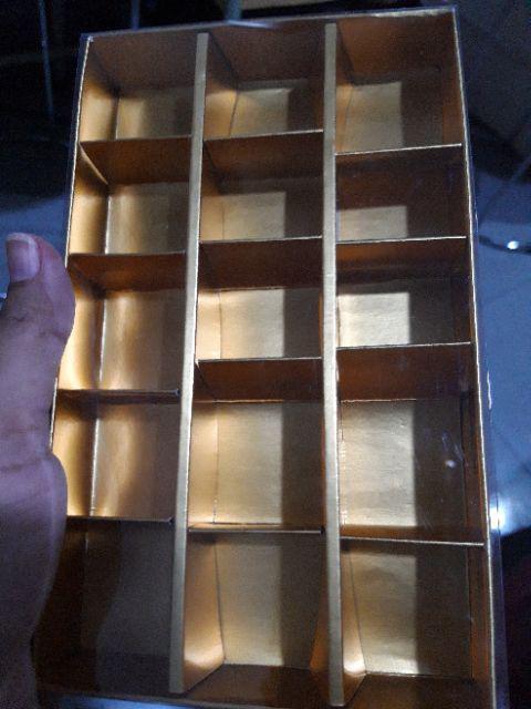 Box Coklat - Box Nastar Sekat 15 (3x5) Warna Emas