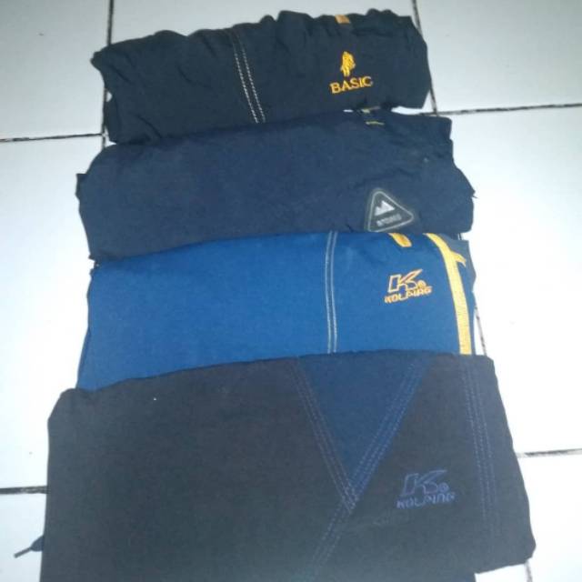 BORONGAN CELANA GUNUNG