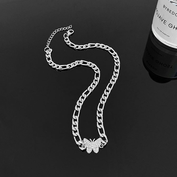 AY(CN) Kalung Choker Desain Kupu-Kupu Aksen Kristal Warna Silver Gaya Korea Untuk Wanita