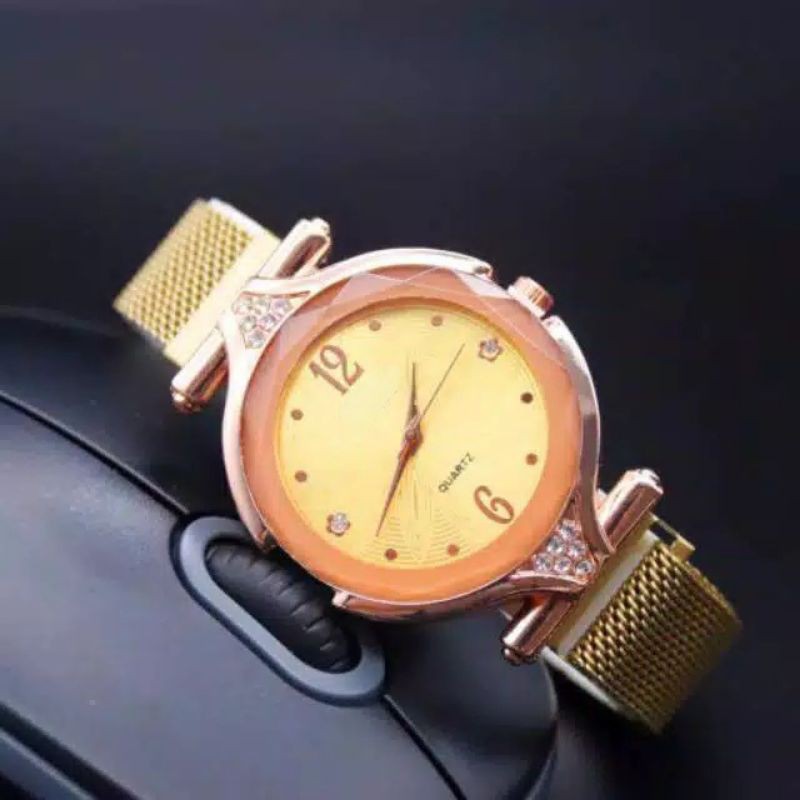 Jam Tangan Wanita Korea Strap Magnet Diyoor Lancip Angka 7 warna