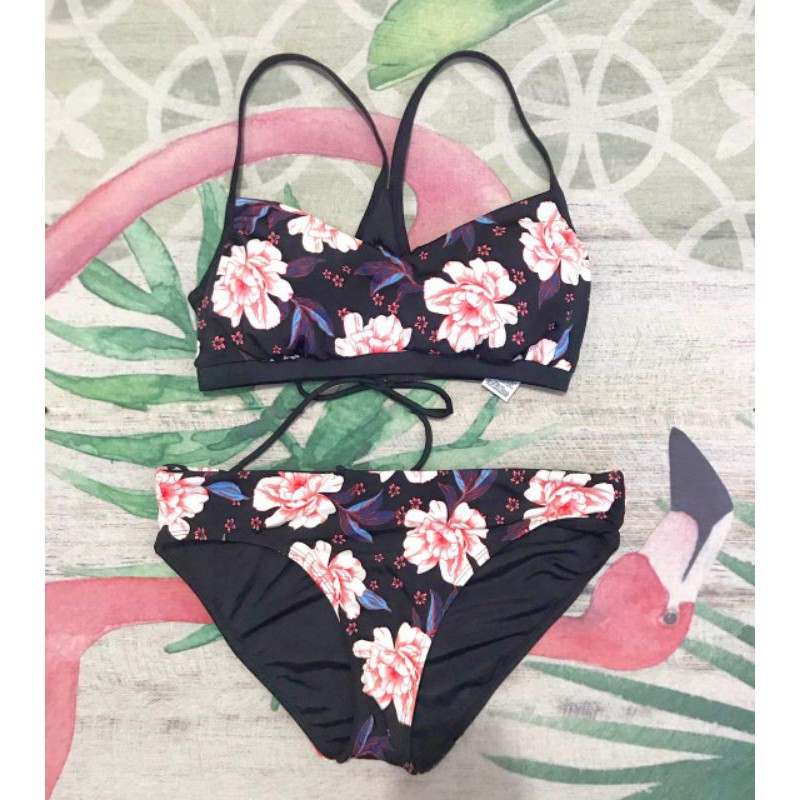 Jual original branded swimwear jakarta / bikinii hollic Shopee Indonesia