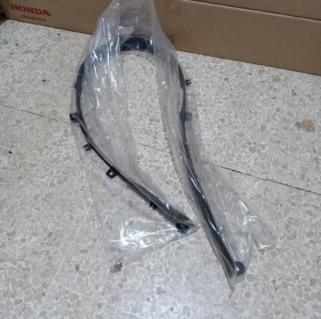 Front Lips Bumper  / Karet Lidah Bumper Depan BRIO 2013-2016 Genuine