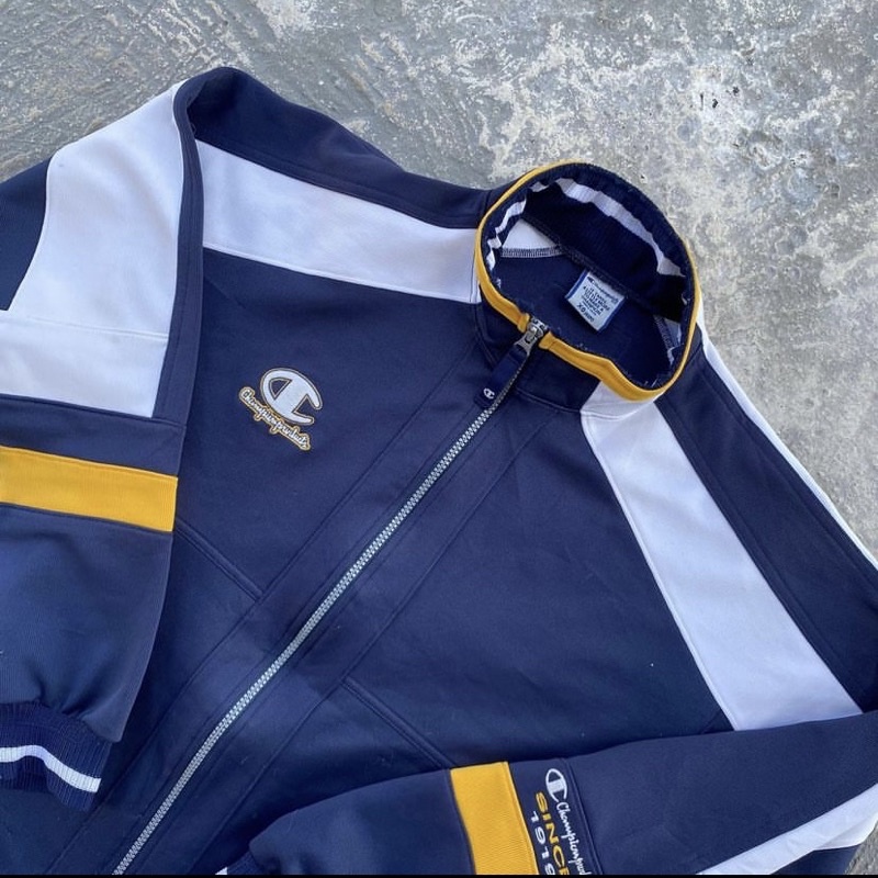 Jaket Champion vintage second