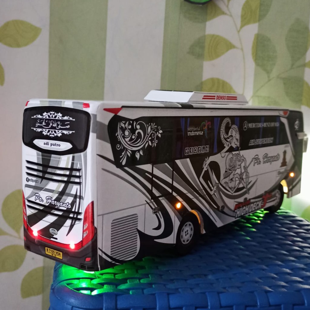 Miniatur bus bis shd HARYANTO LIVERY RAMA SINTA PUTIH plus lampu