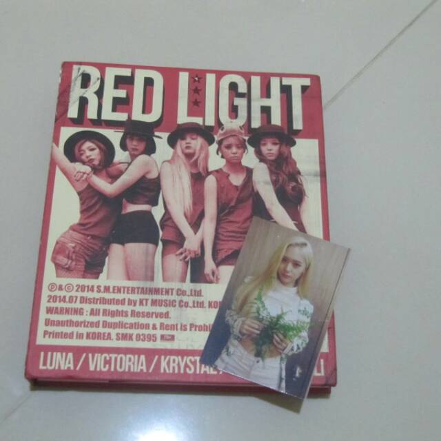 Album f(x) Red Light