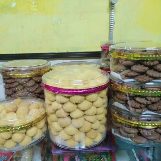 

Kue kering Krispy dan cokelat kacang