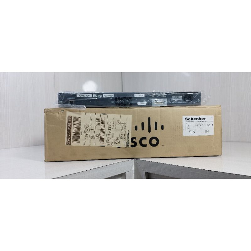 Switch Cisco Catalyst 2960seriesWS-C2960-24TC-L V09 Like New