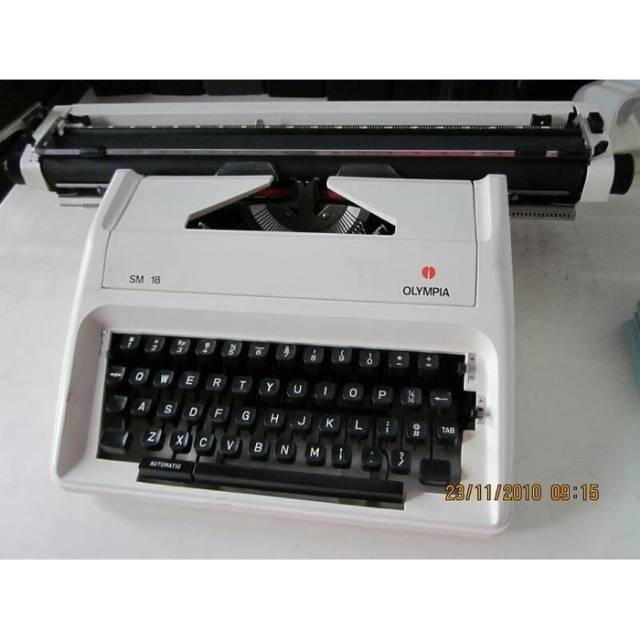 OLYMPIA SM 18 (18&quot; Inch) SIZE A3- Mesin Tik/Ketik Manual/Typewriter