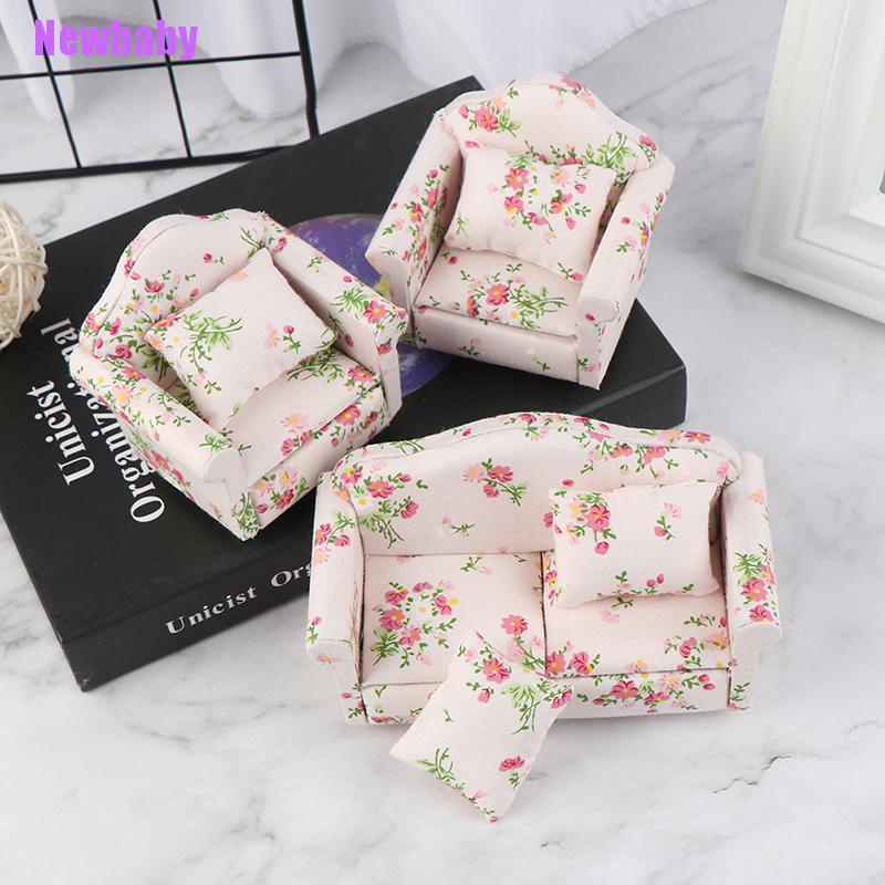 (Newbaby) 3pcs / Set Miniatur Sofa + Bantal Bahan Kayu Skala 1: 12 Untuk Dekorasi Rumah Boneka